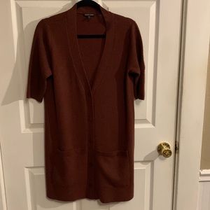 Eileen Fisher 100% Cashmere Long Sweater Cardigan Burgundy Short Sl Tunic Pocket